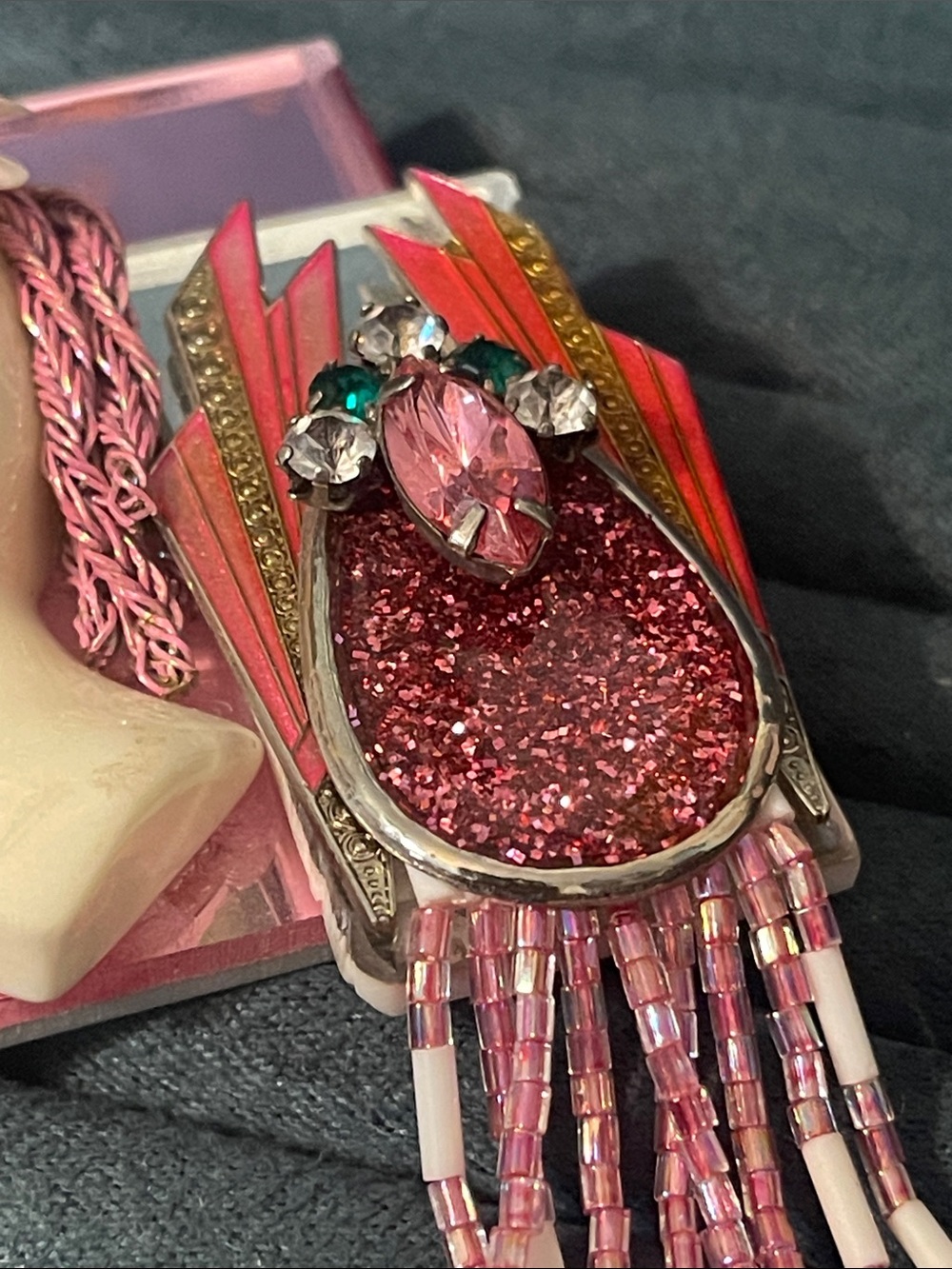 Vintage J-Bee Originals Handcrafted Art Deco Flapper Statement Brooch - Picture 8 of 13